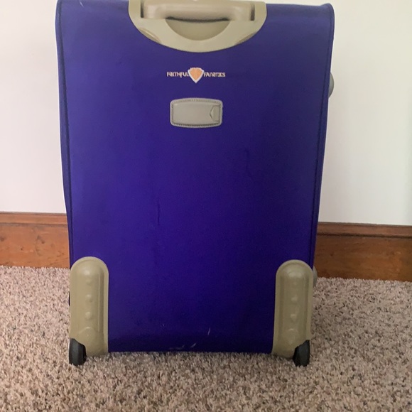 JMU Suit Case - Picture 3 of 5
